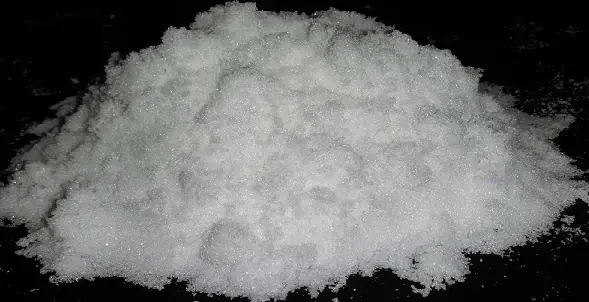 Amonyum Klorür (Nişadır) Nedir? Formülü ve Özellikleri